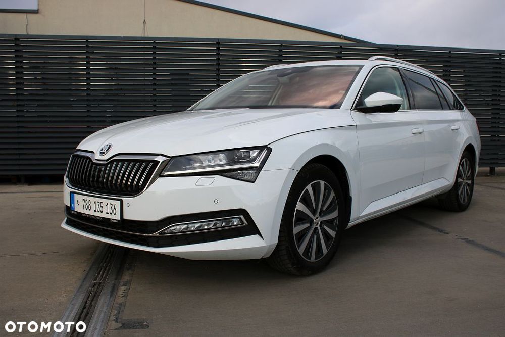 Skoda Superb 2.0 TDI SCR Style DSG - 10