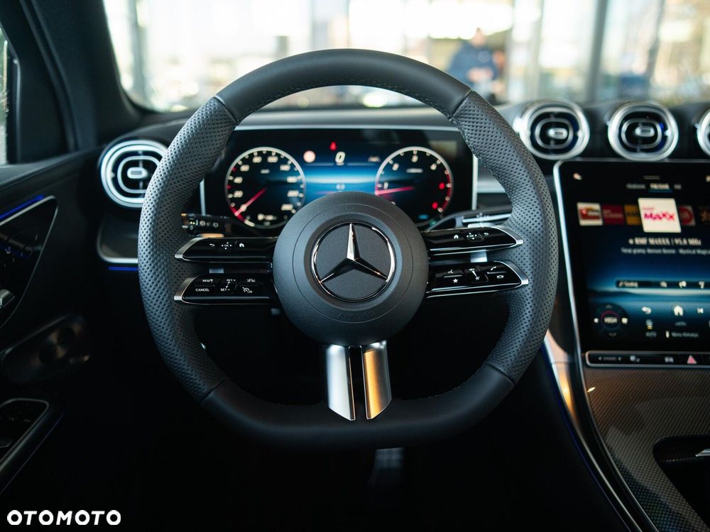 Mercedes-Benz GLC - 13