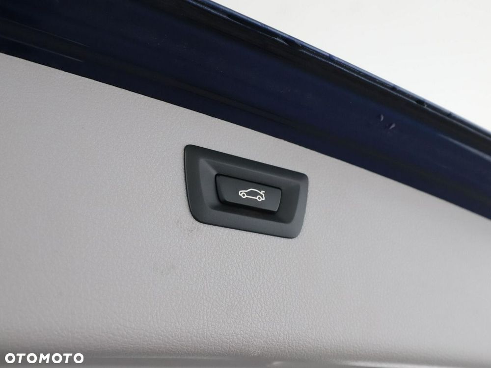 BMW Seria 3 318d Advantage - 37