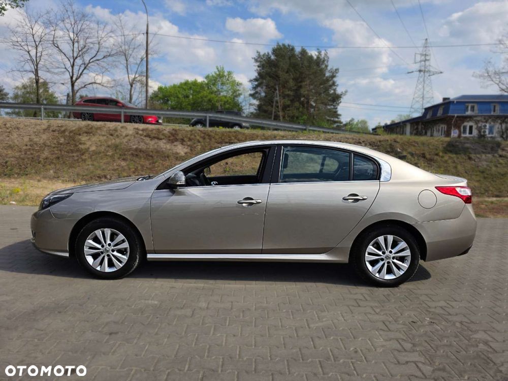 Renault Latitude - 4