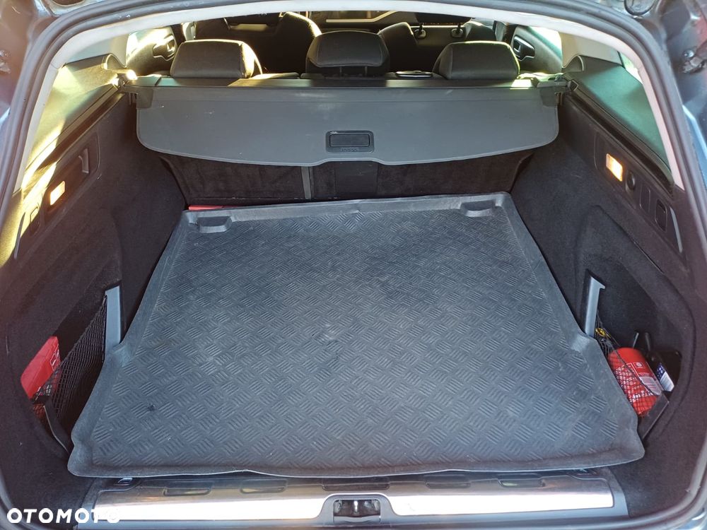 Citroën C5 1.6 HDi Dynamique Equilibre Navi - 32