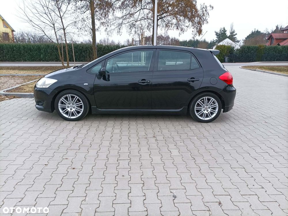 Toyota Auris 2.0 D-4D Edition - 1