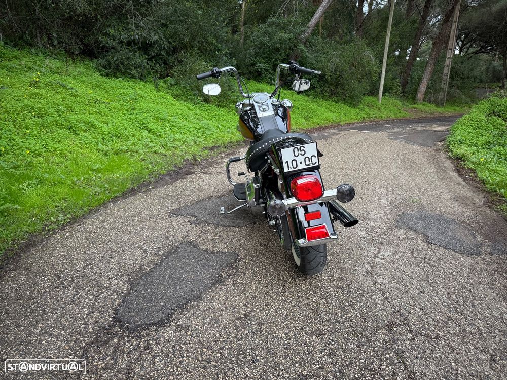 Harley-Davidson Heritage Softail - 11