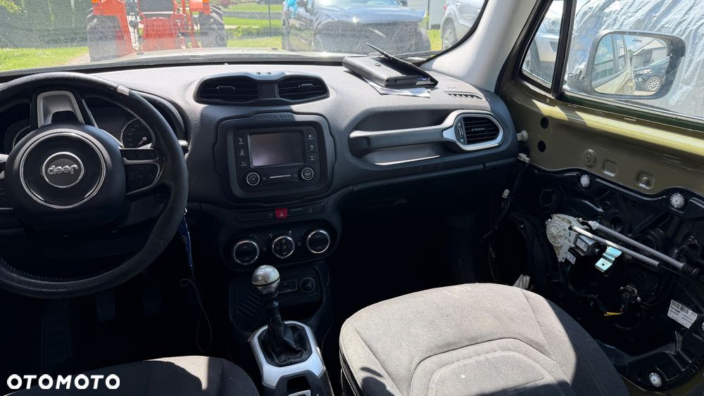Jeep Renegade - 23