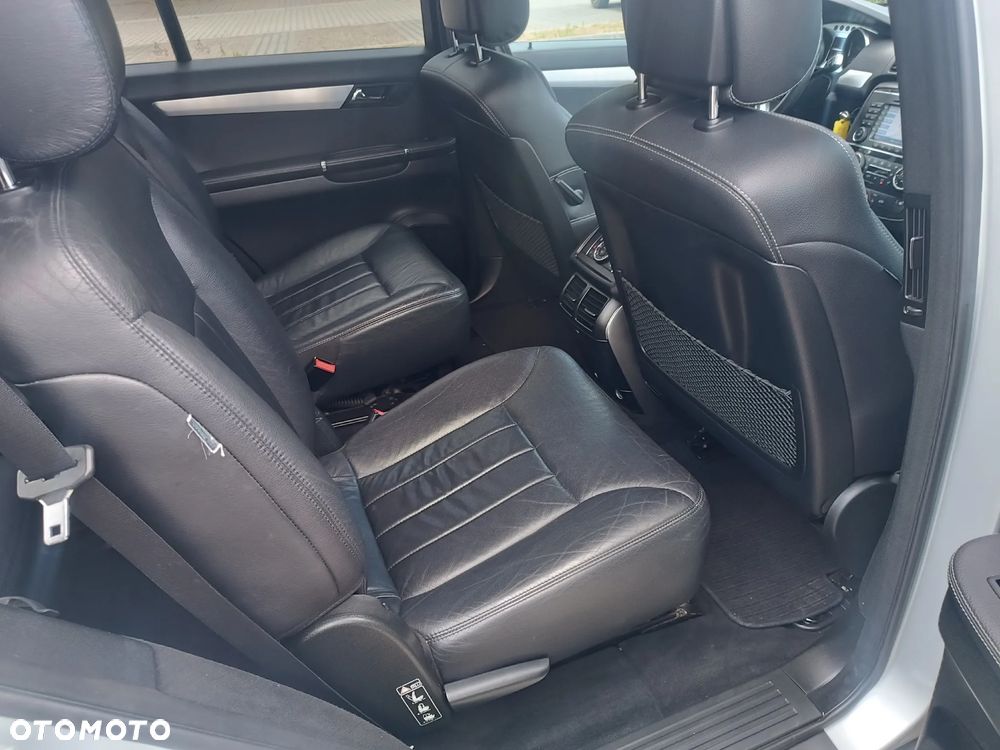 Mercedes-Benz Klasa R 500 4Matic 7G-TRONIC - 19
