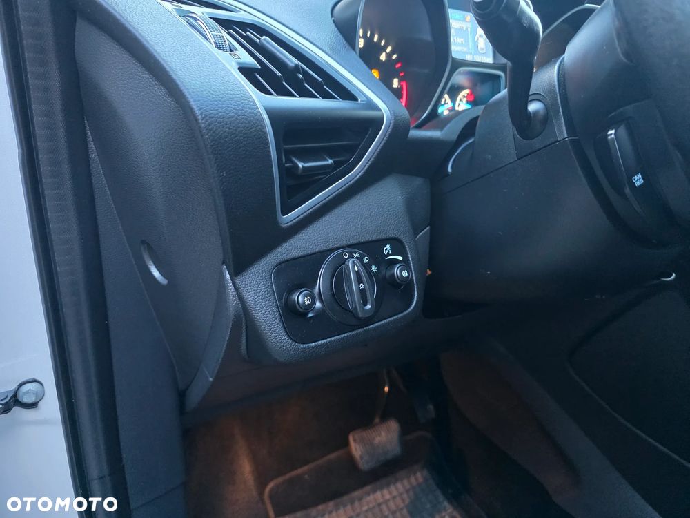 Ford Kuga 2.0 TDCi 4x4 Individual - 26