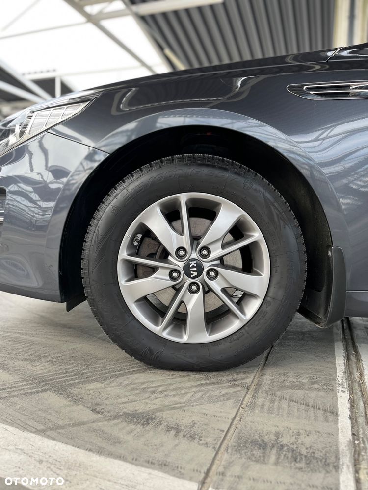 Kia Optima - 14