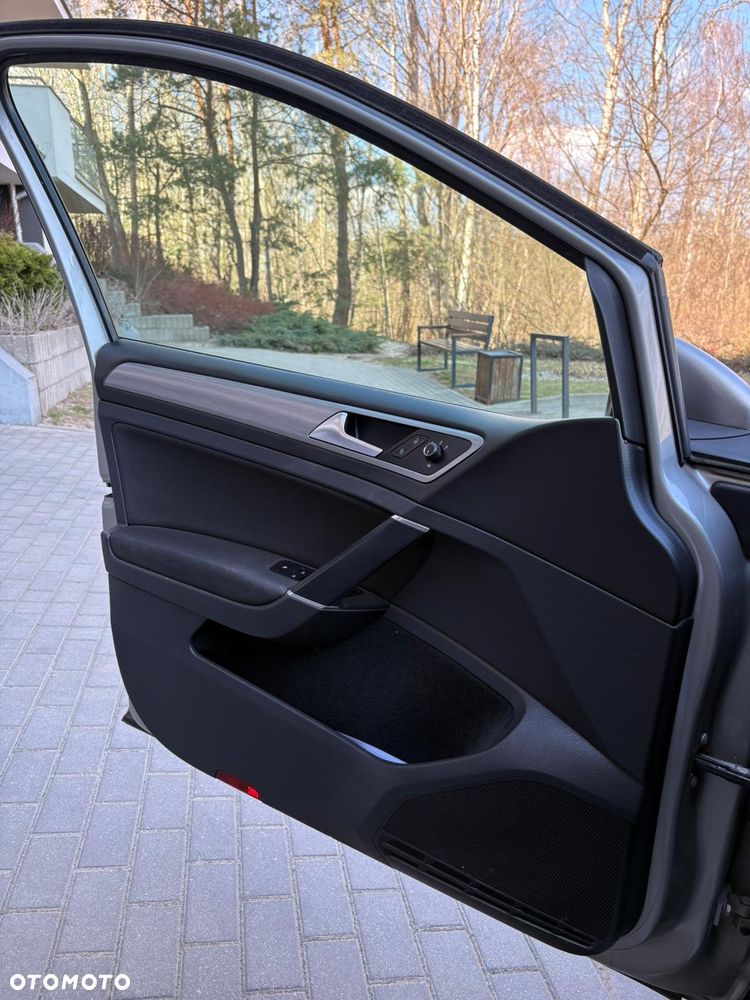 Volkswagen Golf 1.6 TDI Comfortline - 9