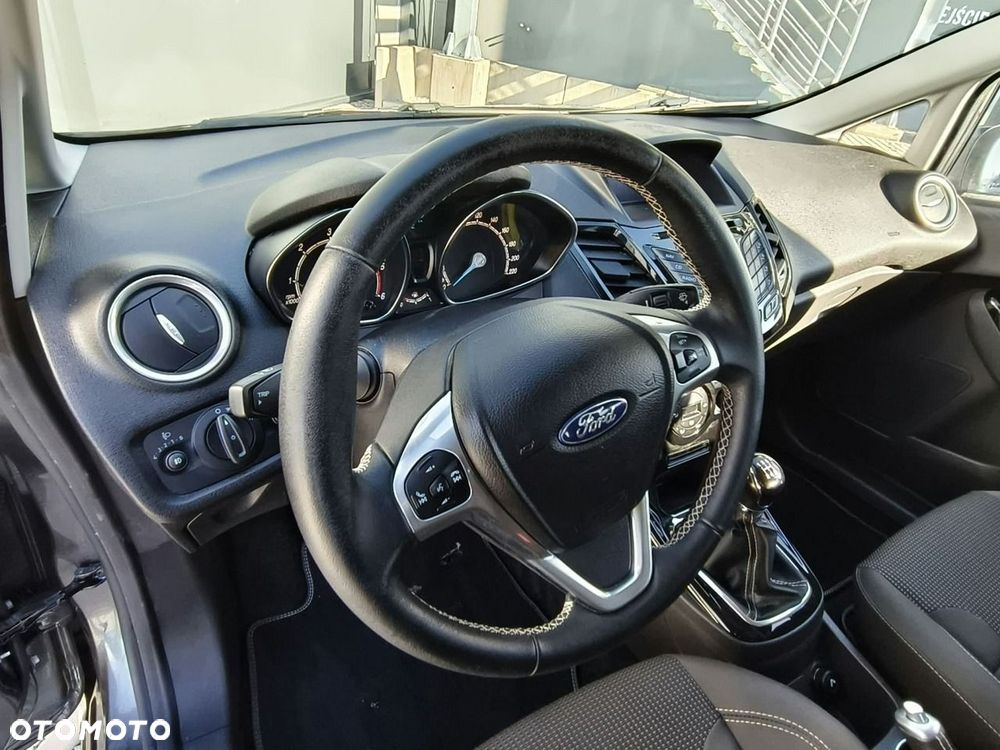 Ford Fiesta - 11