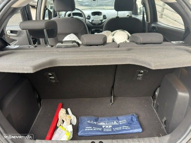 Ford KA+ 1.2 Ti-VCT White & Black Edition - 6