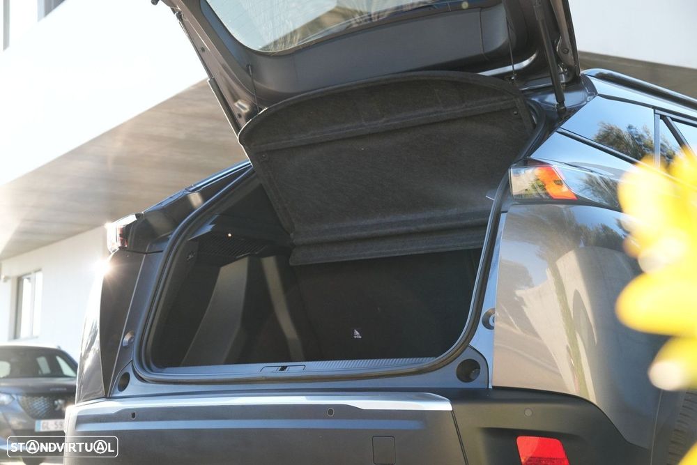 Peugeot 2008 1.2 PureTech Allure Pack - 38