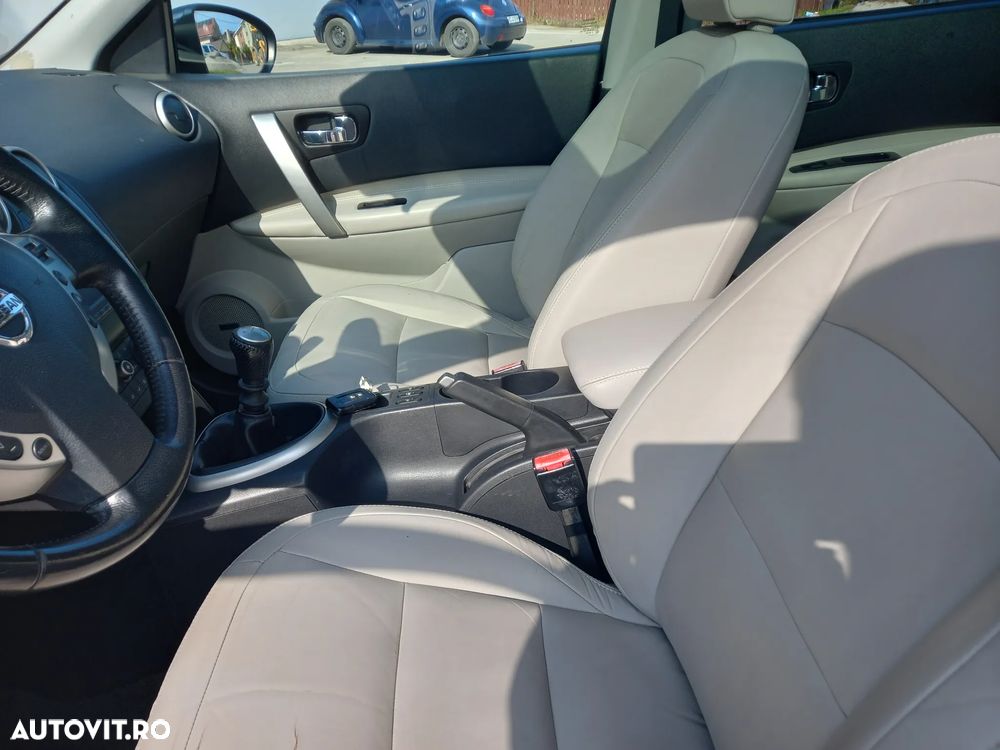Nissan Qashqai 2.0 dCi DPF tekna - 6