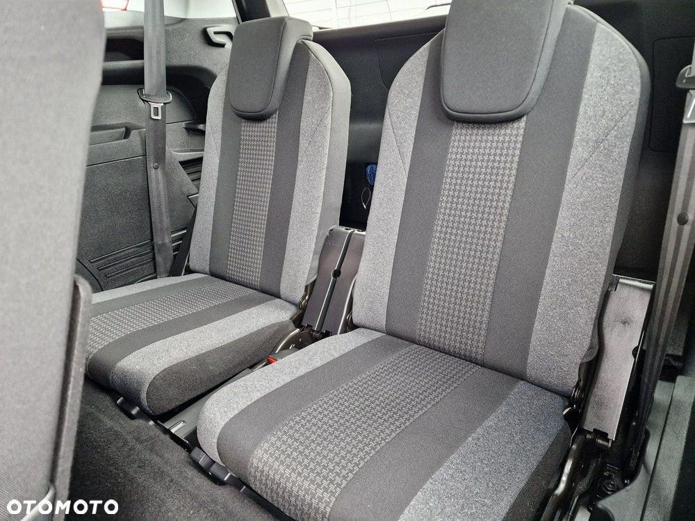 Peugeot 5008 1.5 BlueHDi Allure S&S - 20