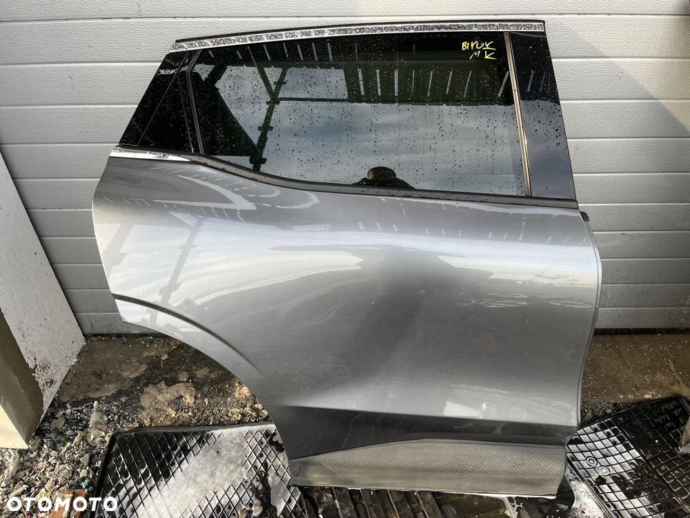 Drzwi tylne prawe Renault Megane V E-TECH BIYUY - 1