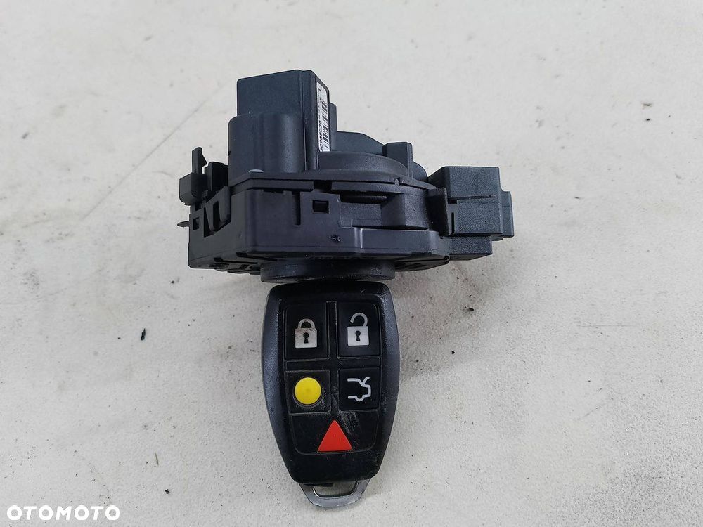 STACYJKA VOLVO V50 30768036 2.0 D - 2