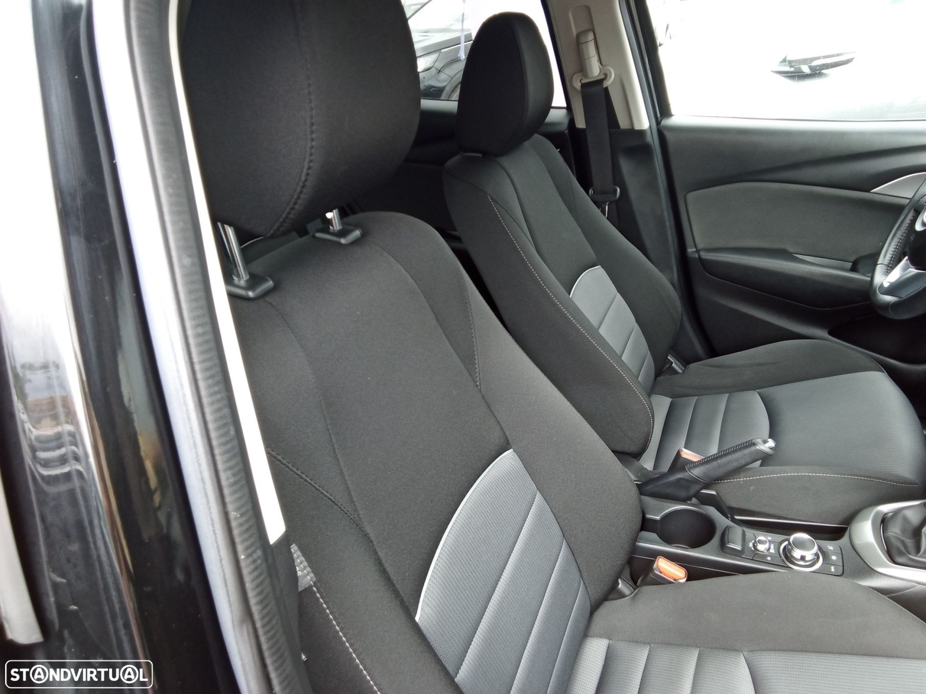 Mazda CX-3 1.5 Sky.Evolve Navi - 25