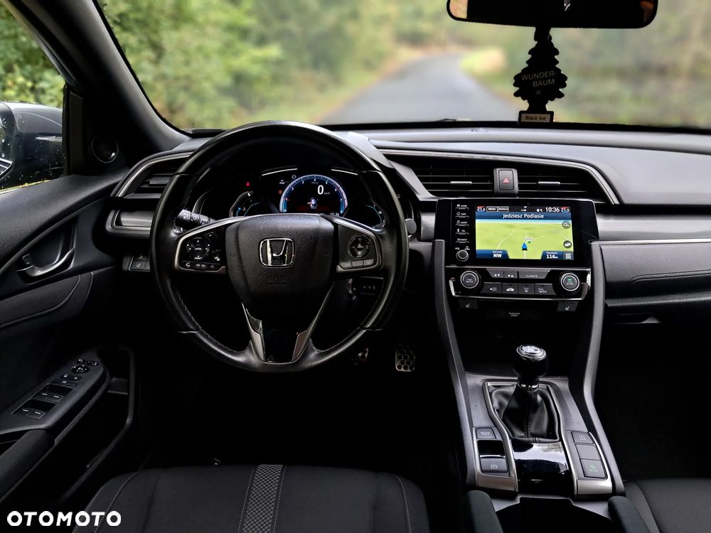 Honda Civic 1.0 i-VTEC Turbo Comfort Sport Line - 11