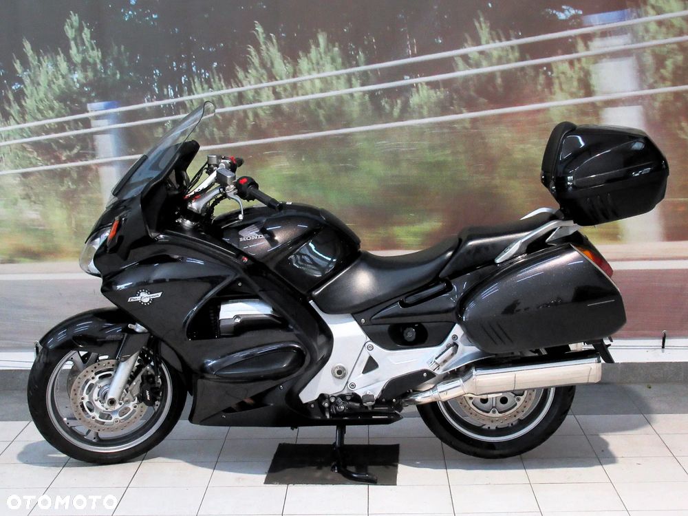 Honda ST - 5