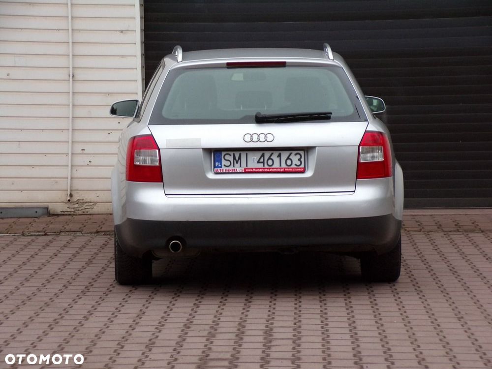 Audi A4 Avant - 11