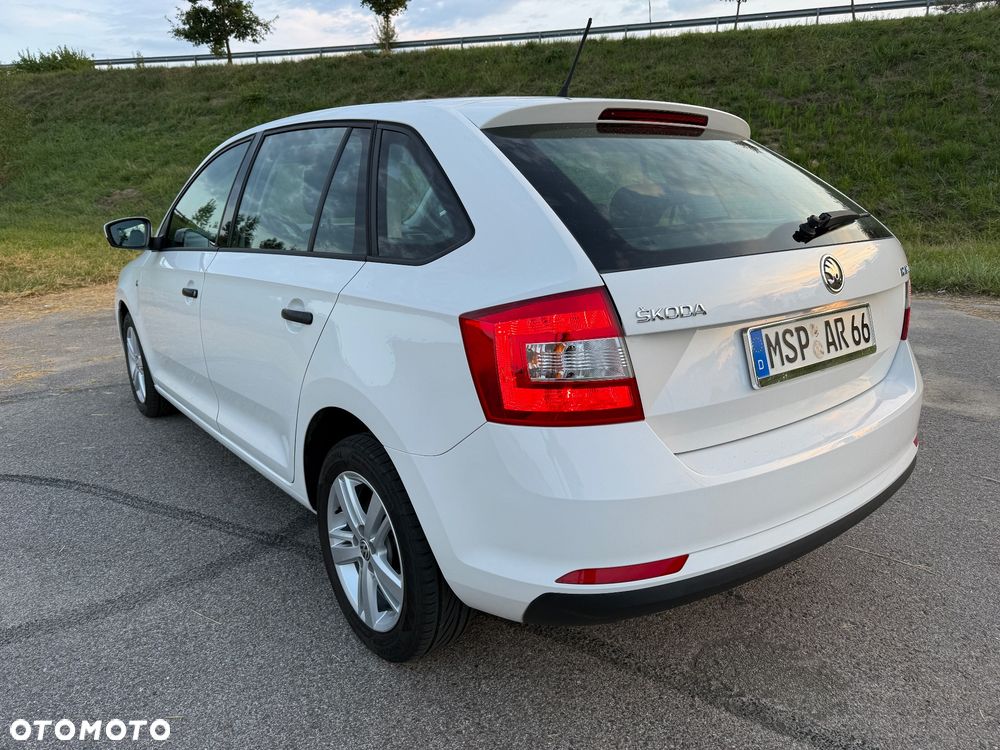 Skoda RAPID 1.2 MPI Active - 7
