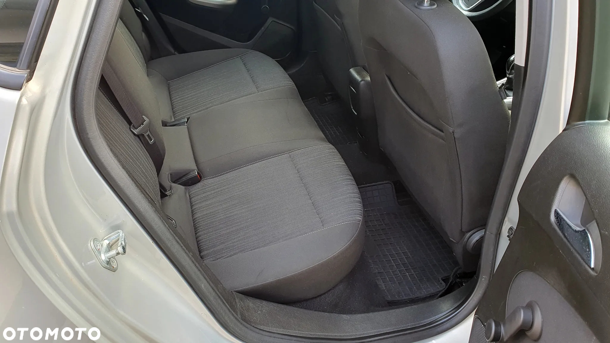Opel Astra 1.6 - 13