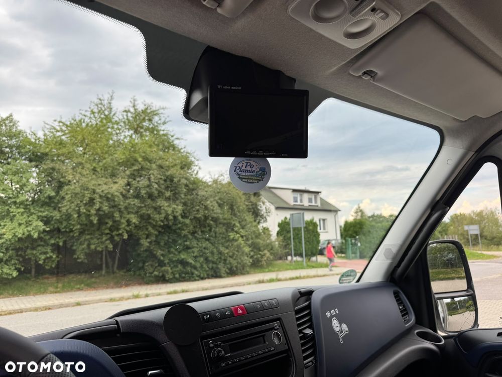 Iveco DAILY 35 LIFT Climatronic Elektryka Tempomat Kamera Winda Plandeka Kontener 3os. Serwis - 10