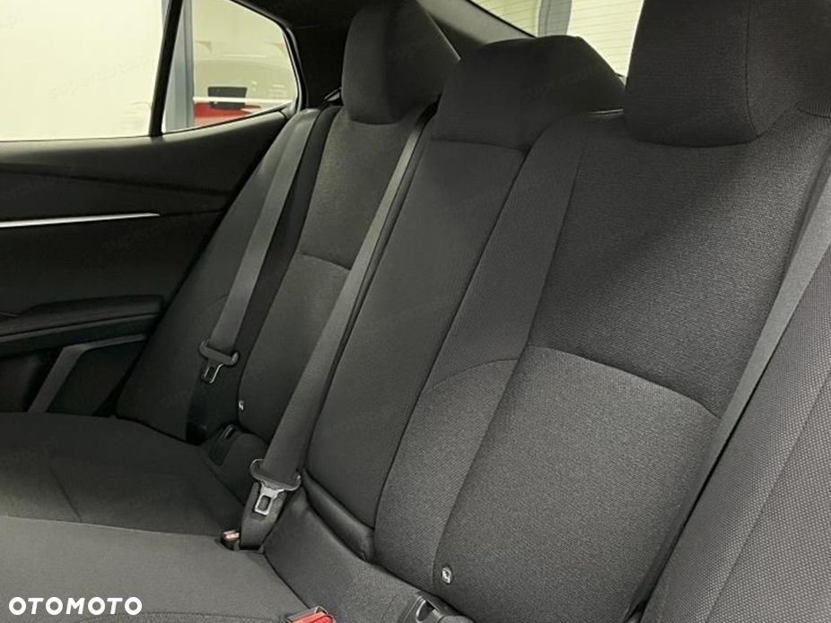 Toyota Camry - 9