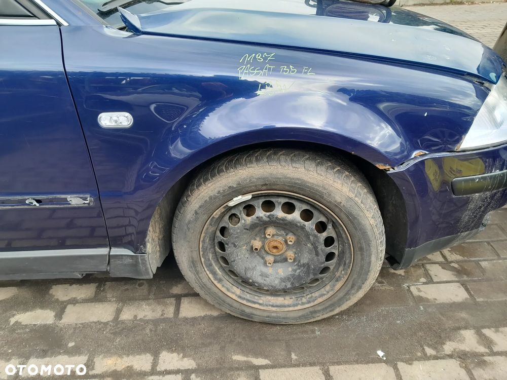 VW PASSAT B5 FL BŁOTNIK PRAWY PRZEDNI PRAWY PRZÓD KOLOR: LB5N - 1