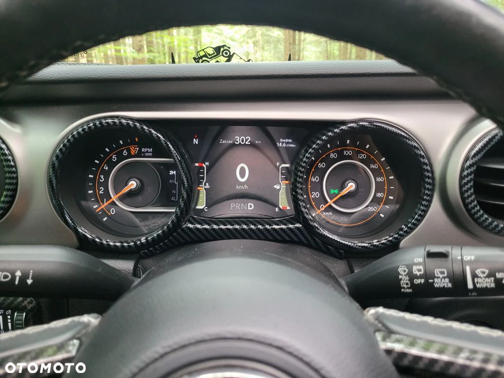 Jeep Wrangler - 20