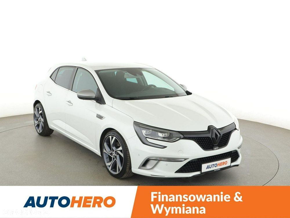 Renault Megane ENERGY TCe 205 EDC GT - 10