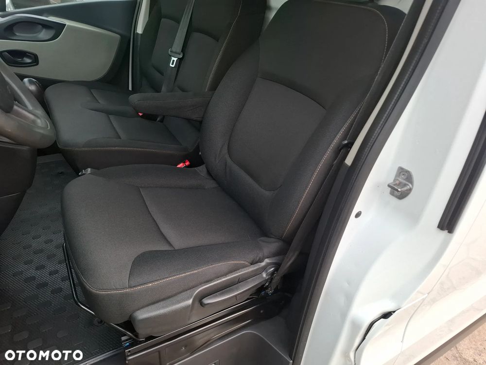 Renault Trafic Klima 3osobowy POJEDYNCZE TURBO Faktura VAT 23% - 16