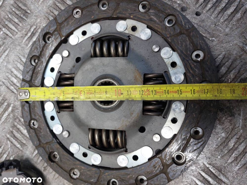 SPRZĘGŁO TARCZA + DOCISK + ŁOŻYSKO OPOROWE PEUGEOT 206 I 1.4 8V - 8