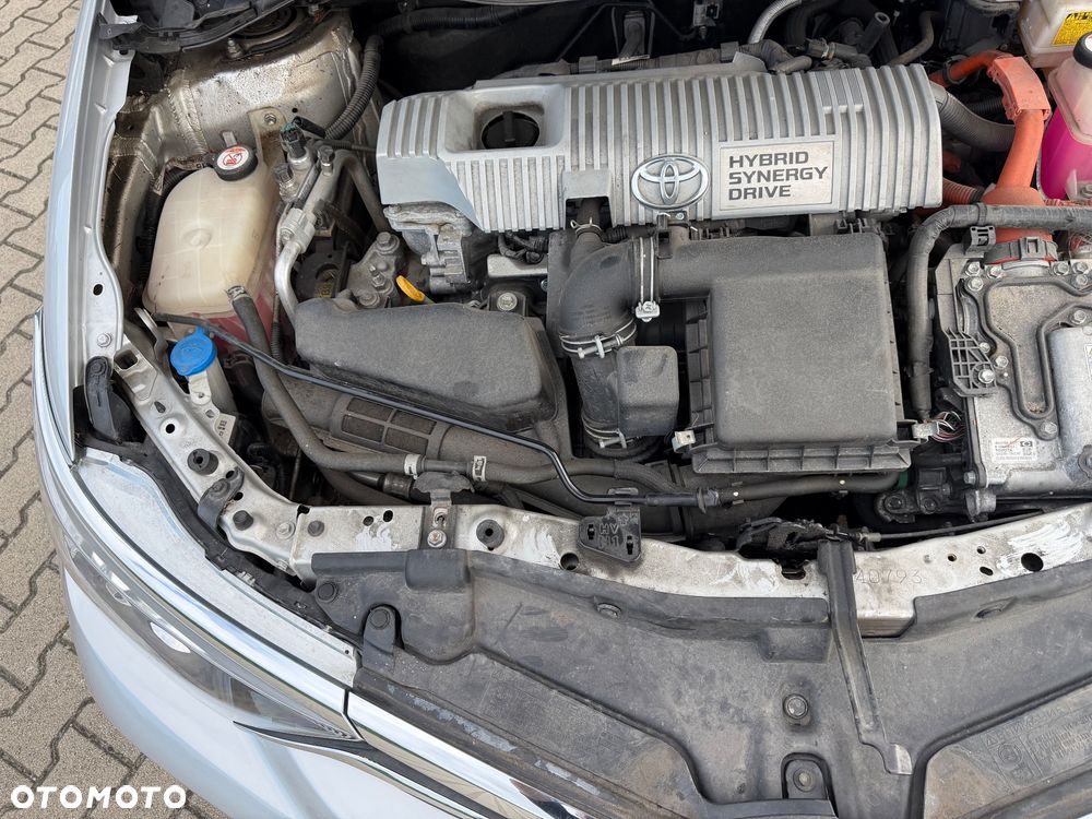 Toyota Auris 1.8 HSD Prestige NAVI - 38