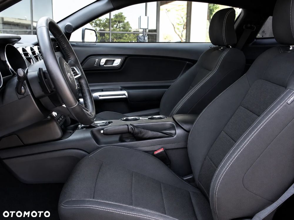 Ford Mustang 3.7 V6 Premium - 7