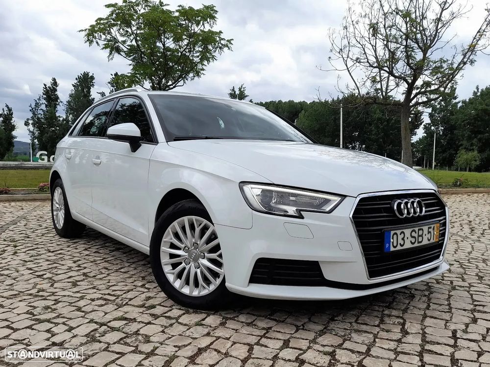 Audi A3 Sportback 1.6 TDI Attraction Ultra - 3