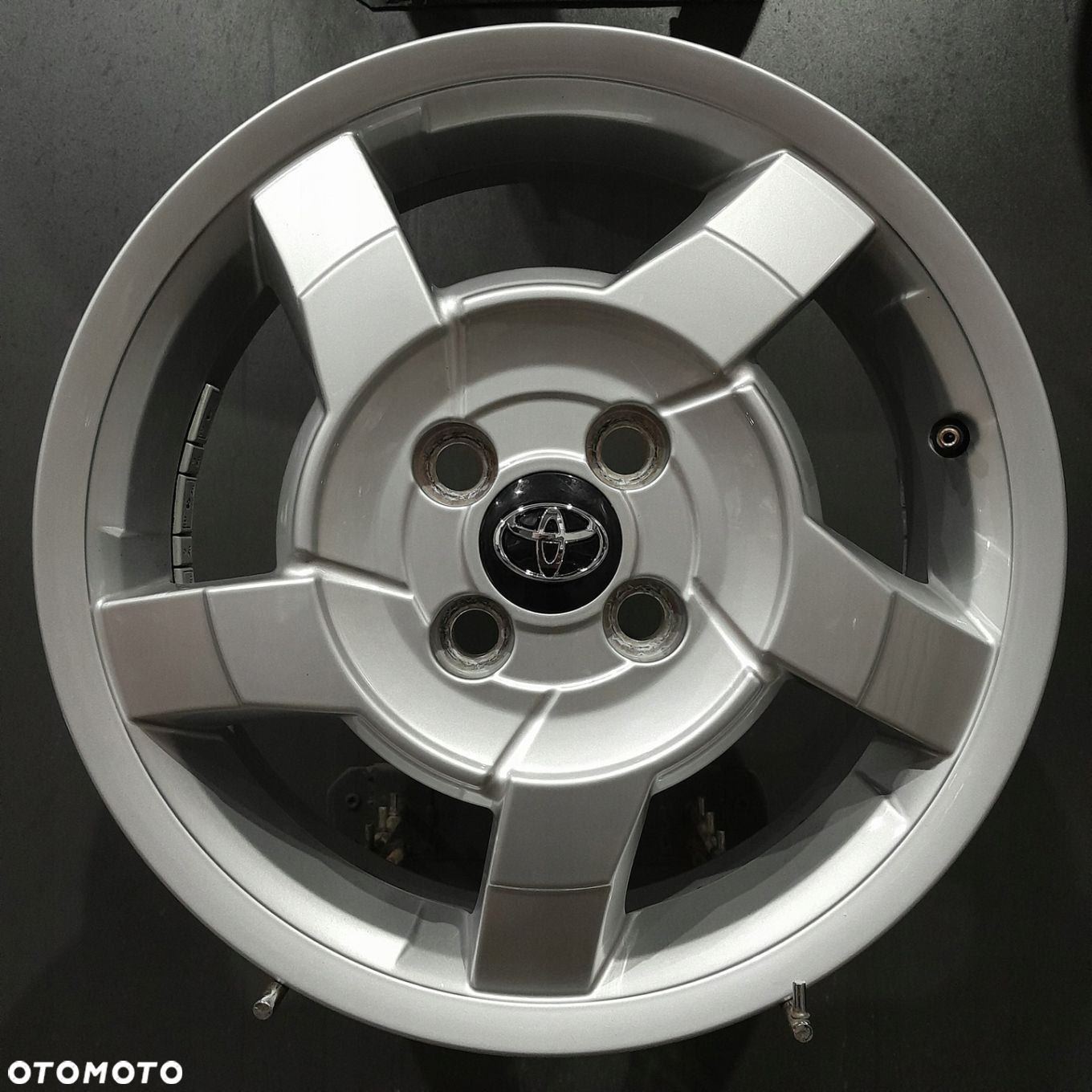 Felgi 15 4x100 Toyota Aygo F507034-50 - 4