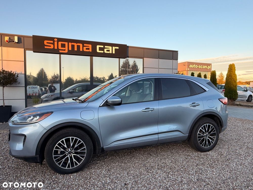 Ford Kuga - 1