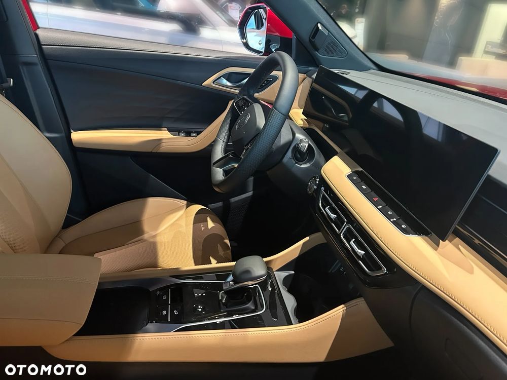 MG HS 1.5T HEV+ Exclusive - 8