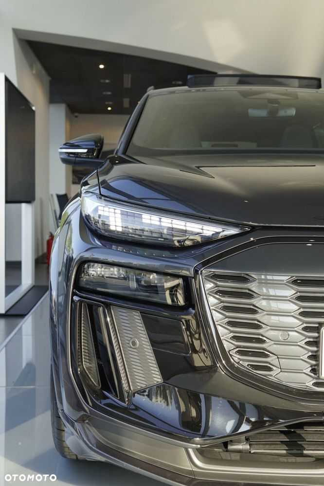 Audi Q6 e-tron - 4