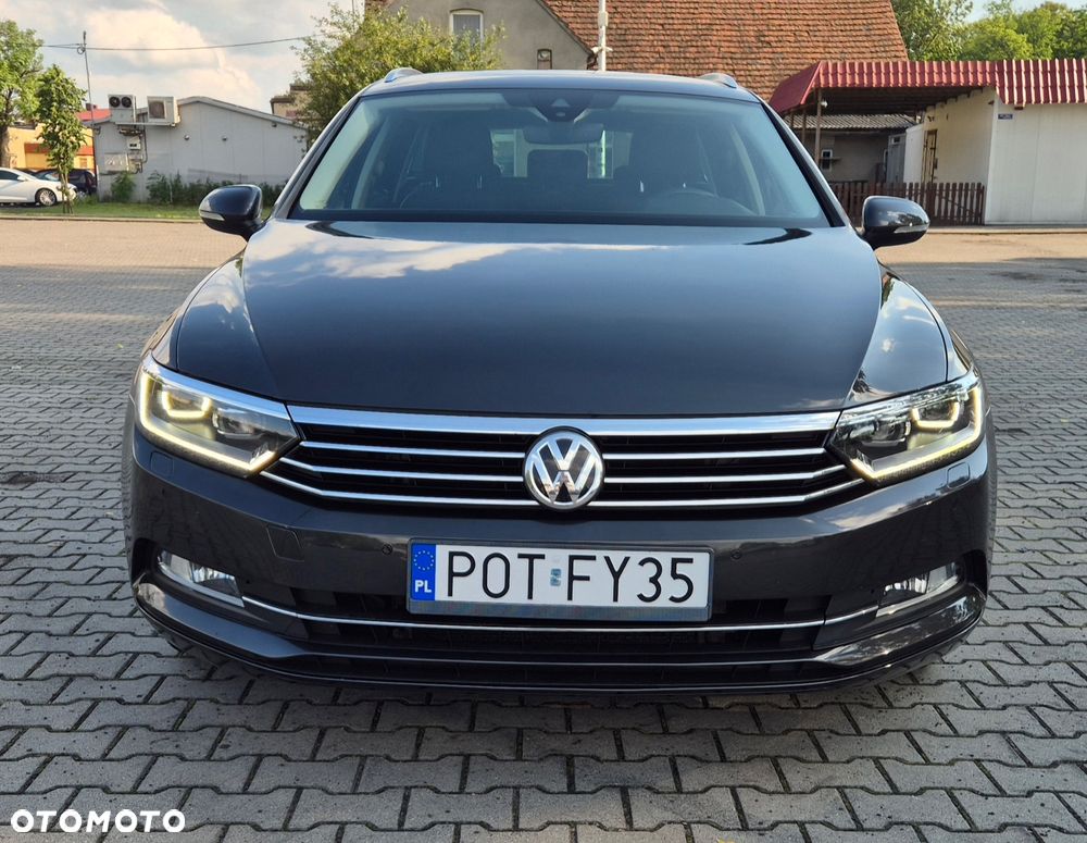 Volkswagen Passat 2.0 TDI SCR DSG Comfortline - 2