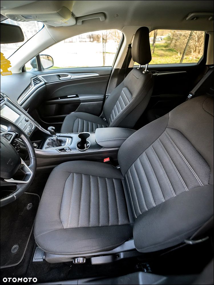 Ford Mondeo - 34