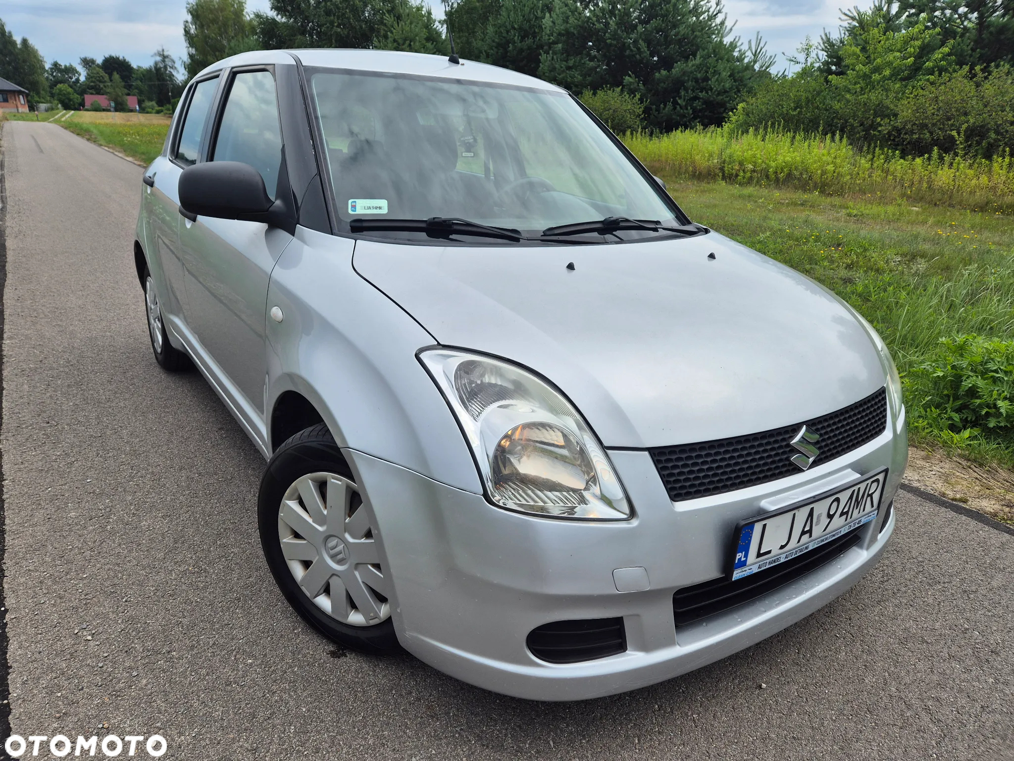 Suzuki Swift - 4