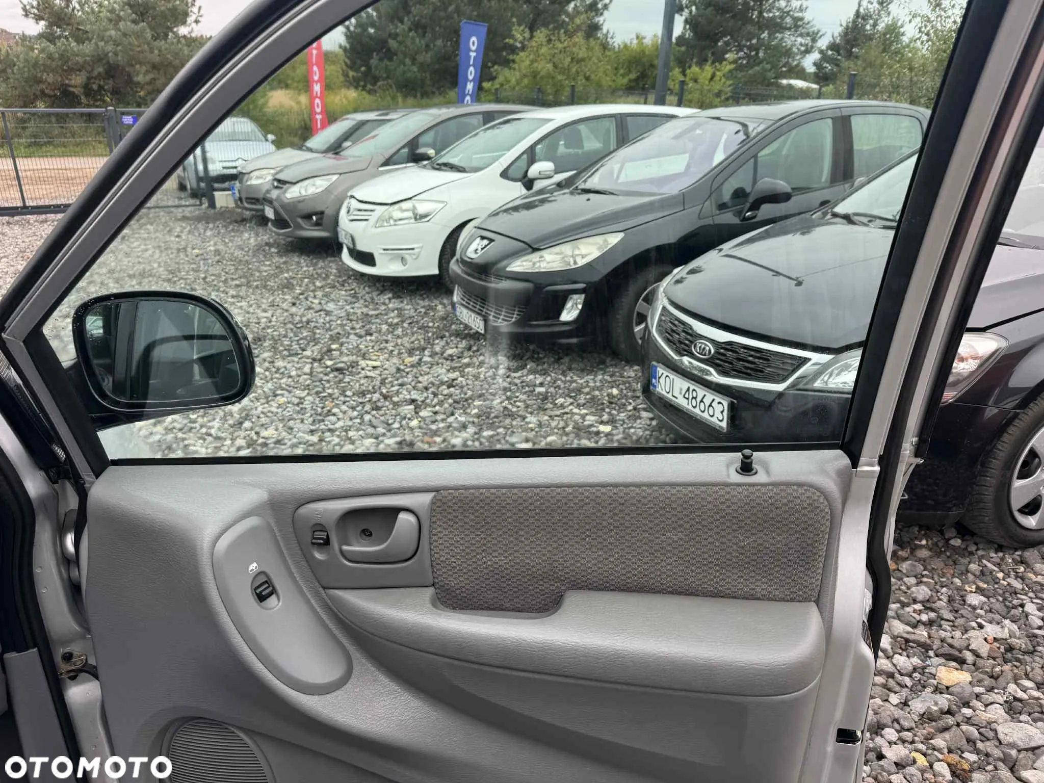 Chrysler Voyager 2.8 LX CRD - 9