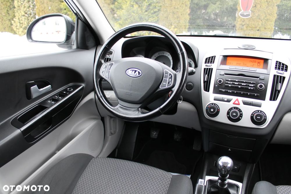 Kia Ceed 2.0 Optimum - 25
