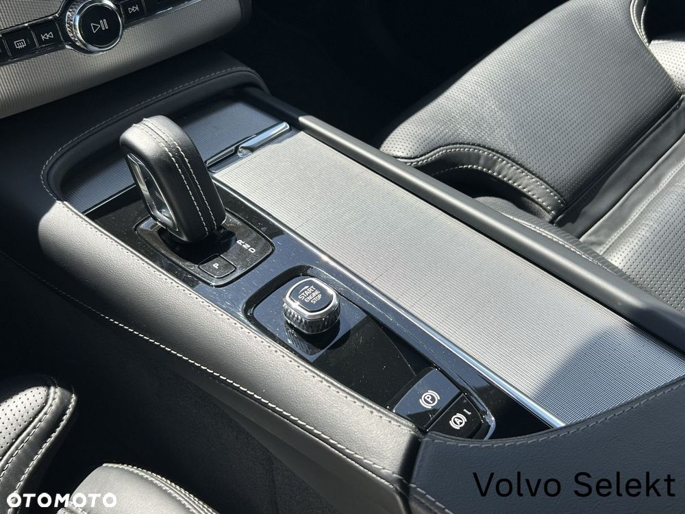 Volvo XC 90 - 24