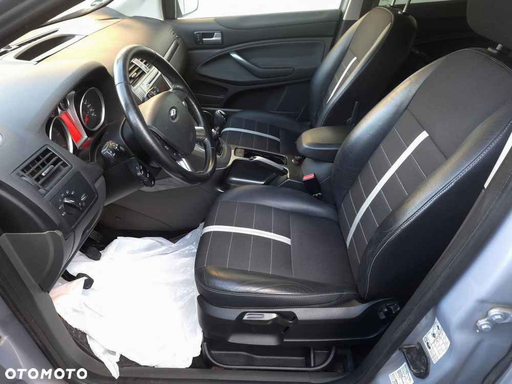 Ford Kuga 2.0 TDCi Titanium - 8