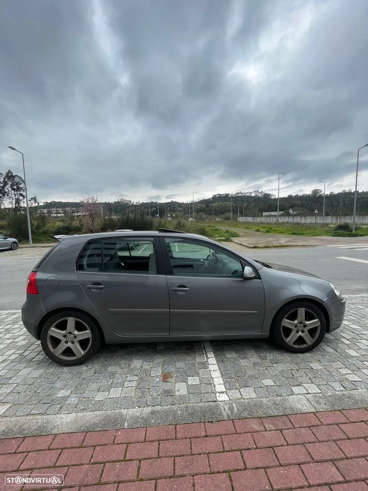 VW Golf 2.0 TDi Confortline - 1