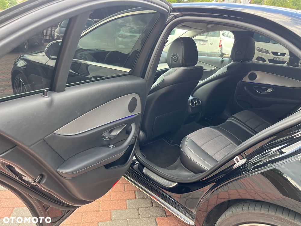 Mercedes-Benz Klasa E 200 d 9G-TRONIC - 18