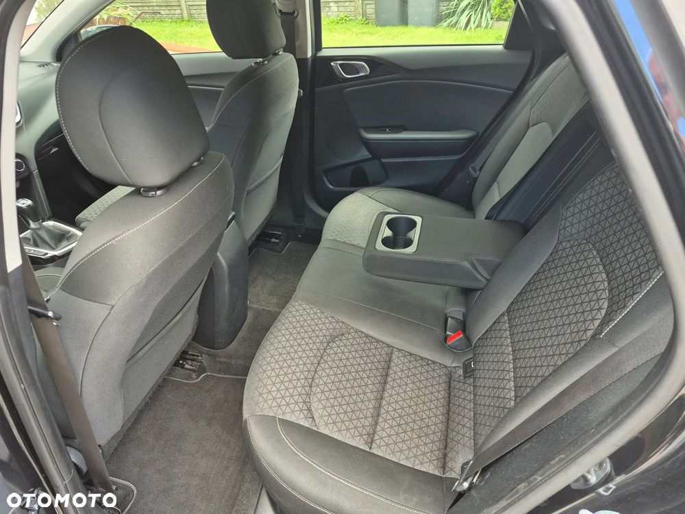 Kia Ceed 1.4 T-GDI OPF Vision - 16