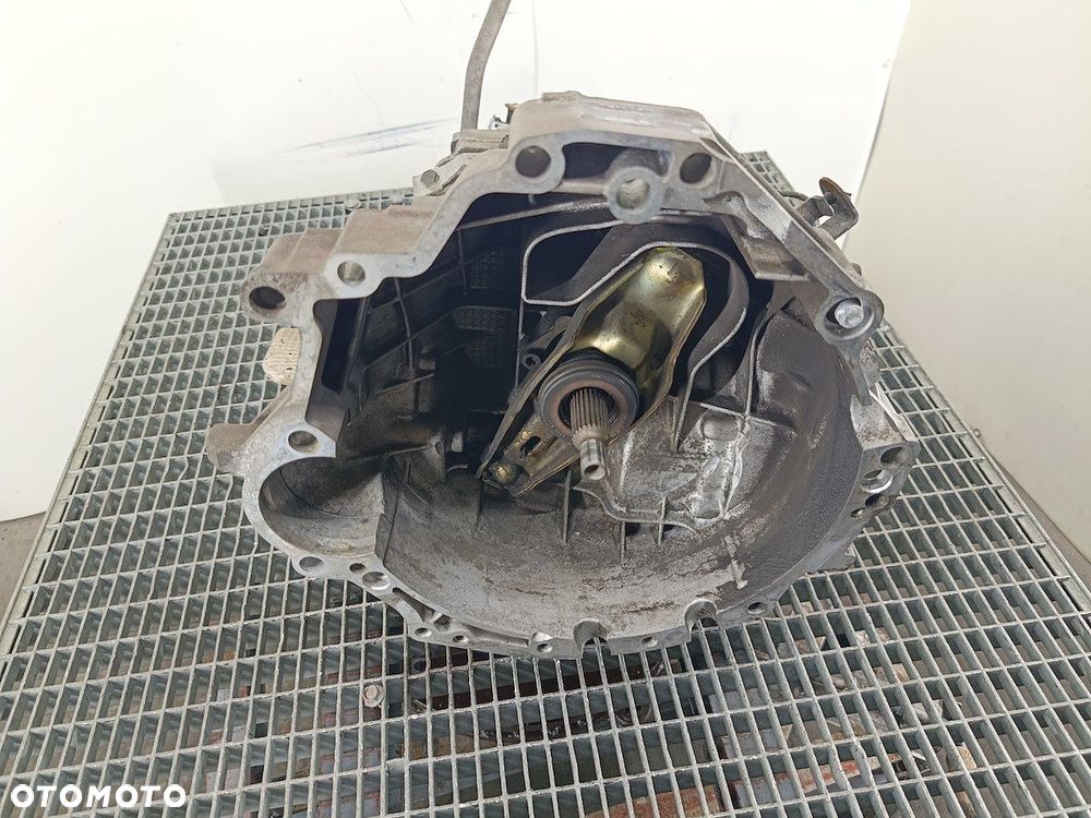 SKRZYNIA BIEGÓW MANUALNA 5 VW PASSAT B5 FL DVP 1.6 8V - 5
